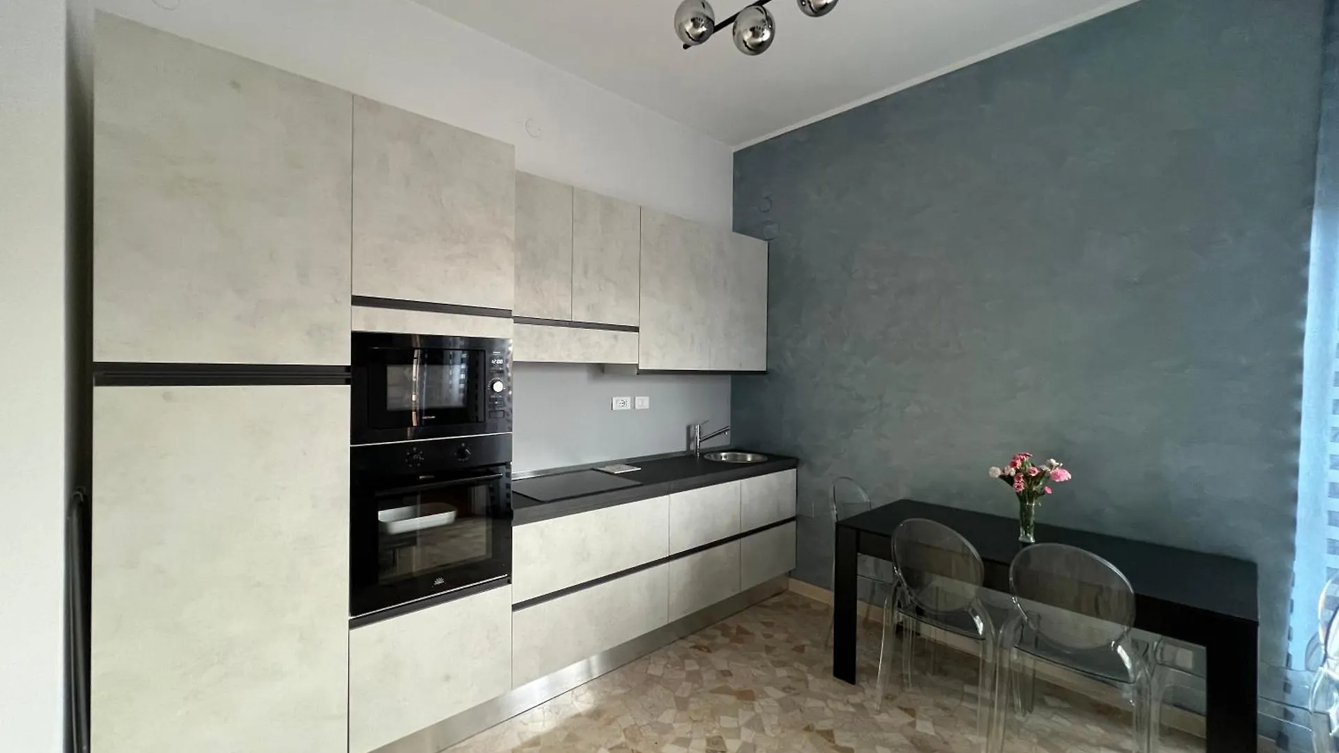 Confortevole Appartamento Zona Bocconi-Porta Romana Mediolan Apartament